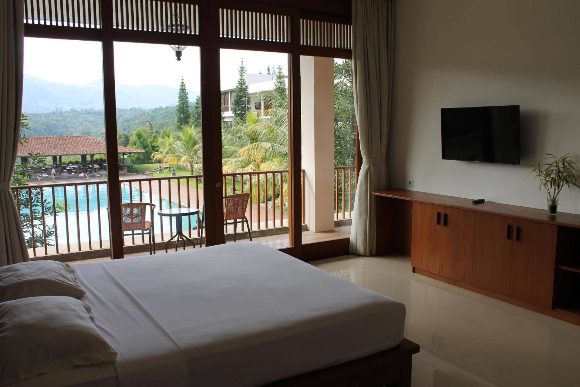 Jimmers Mountain Resort Puncak Exterior photo